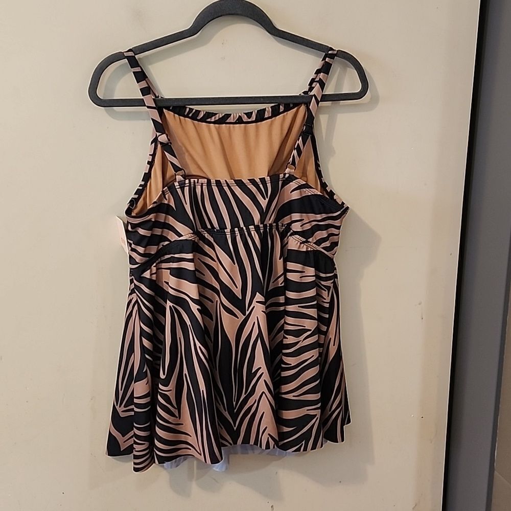 EVRI SWIM TOP 1X NWT - Picture 5 of 5